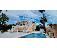 villa en Venta en Orihuela. ETRV-T2165