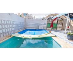 villa en Venta en Torrevieja. ETRV-T2319