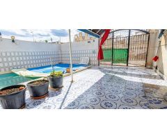 villa en Venta en Torrevieja. ETRV-T2319