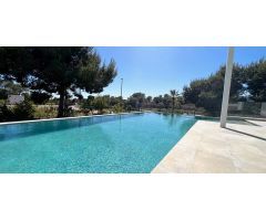 villa en Venta en Las Colinas Golf. ETRV-T2333