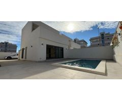villa en Venta en Orihuela Costa. ETRV-T2451