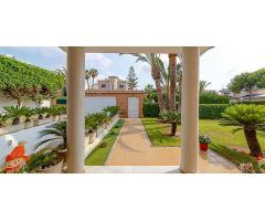 villa en Venta en Torrevieja. ETRV-T2498