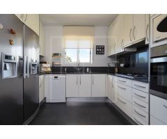 Gran casa de pueblo en venta en Javea. SISK-T105