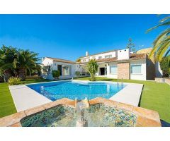 Exclusiva villa mediterránea en venta en Moraira, Costa Blanca.. SISK-T116