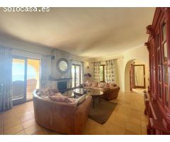 Villa en primera línea con vistas al mar. SISK-T120