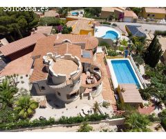Villa con vistas al mar y piscina privada. SISK-T123