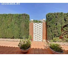 Villa con piscina privada. SISK-T125