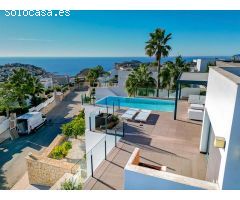 Villa Contemporánea en Venta con vistas al mar. SISK-T127
