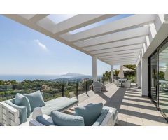 Fantástica Villa con vistas al mar, en venta en Altea, Costa Blanca.. SISK-T129