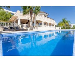 Chalet de estilo mediterráneo en venta en Raco de Galeno Benissa, Costa Blanca. SISK-T142