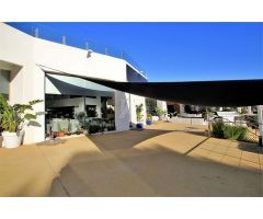 Se vende espacio comercial en Moraira, cerca de la ciudad.. SISK-T18