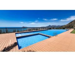 Apartamento con espectaculares vistas al mar y la montaña en Altea Hills. SISK-T183