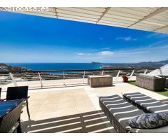Apartamento con espectaculares vistas al mar y la montaña en Altea Hills. SISK-T183