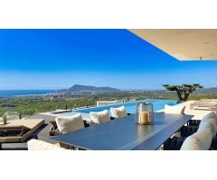 Moderna villa de lujo con vistas al mar y la montaña en Altea la Vella. SISK-T184