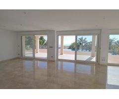 Villa de lujo con vistas al mar en venta en Moraira, San Jaime. SISK-T2