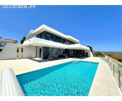 Villa con vistas panoramicas al mar en venta en Moraira, Costa Blanca.. SISK-T204