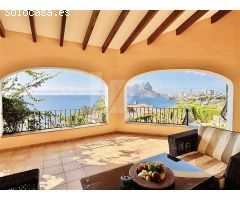 Chalet en segunda línea en venta en Benissa con vistas al mar.. SISK-T208
