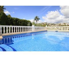 Exclusiva villa en venta en Moraira con impresionantes vistas abiertas.. SISK-T209