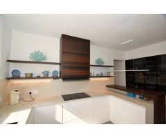 Villa de lujo en venta en Jávea con vistas al mar. SISK-T223