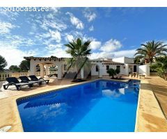Villa en venta en Moraira, Costa Blanca.. SISK-T231
