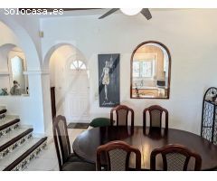 Bungalow en venta en Moraira , Costa Blanca.. SISK-T233