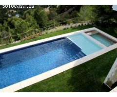 Lujosa villa en Altea Hills con vistas al mar y dos piscinas. SISK-T27