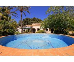 Venta. Nave comercial en Jávea. SISK-T310