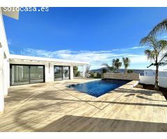 Villa Moderna en venta con vistas al mar en Moraira, Costa Blanca.. SISK-T313