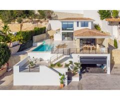 Villa en venta en La Fustera, Benissa Costa.. SISK-T336