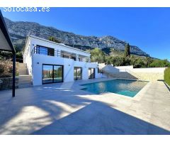 Villa con vistas al mar en Denia, Costa Blanca.. SISK-T339