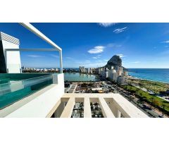Ático con impresionantes vistas al mar en venta en Calpe. SISK-T385