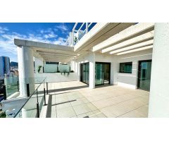 Ático con impresionantes vistas al mar en venta en Calpe. SISK-T385