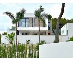 Villa en venta en Benimeit, Moraira, Costa Blanca.. SISK-T52