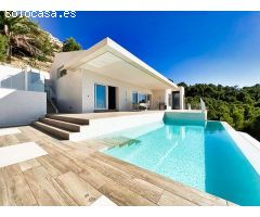 Villa de lujo a la venta en Altea con vistas panorámicas. SISK-T61