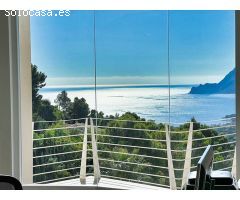 Villa de lujo a la venta en Altea con vistas panorámicas. SISK-T61