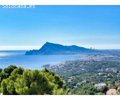 Villa de lujo a la venta en Altea con vistas panorámicas. SISK-T61