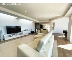 Villa de lujo a la venta en Altea con vistas panorámicas. SISK-T61