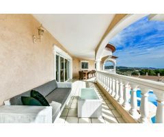 Villa de 6 dormitorios con apartamento de invitados en Calpe. SISK-T73