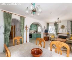 villa en Venta en Torrox. RLJO-T6410