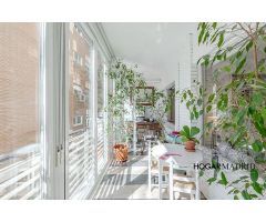 Completamente exterior, con terraza y garaje. UCOU-T27