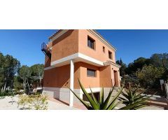 villa en Venta en Pinar De Campoverde. ETRV-T2540