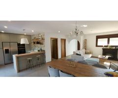 villa en Venta en Pinar De Campoverde. ETRV-T2540