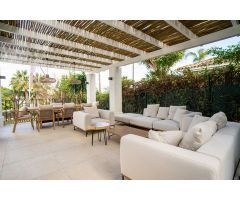 villa en Venta en Marbella. LEPV-T4264