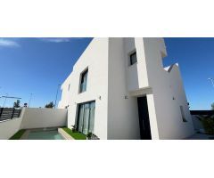 villa en Venta en Benijofar. ETRV-T2708