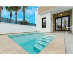 chalet en Venta en Torrevieja. BCLW-T2413