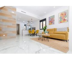 chalet en Venta en Torrevieja. BCLW-T2413