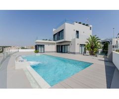 chalet en Venta en Torrevieja. BCLW-T2657
