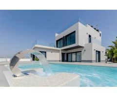 chalet en Venta en Torrevieja. BCLW-T2657