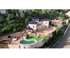 chalet en Venta en Denia. BCLW-T2838