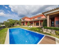 Exclusiva casa en venta en Costa Brava, Girona. EGYB-T694